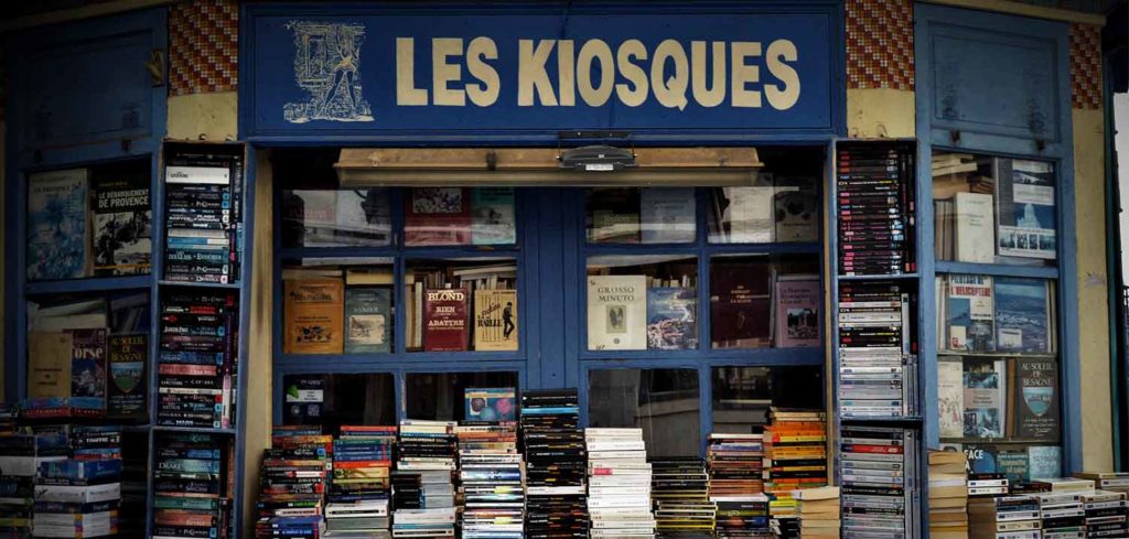 les kiosques livres et raretes a Toulon