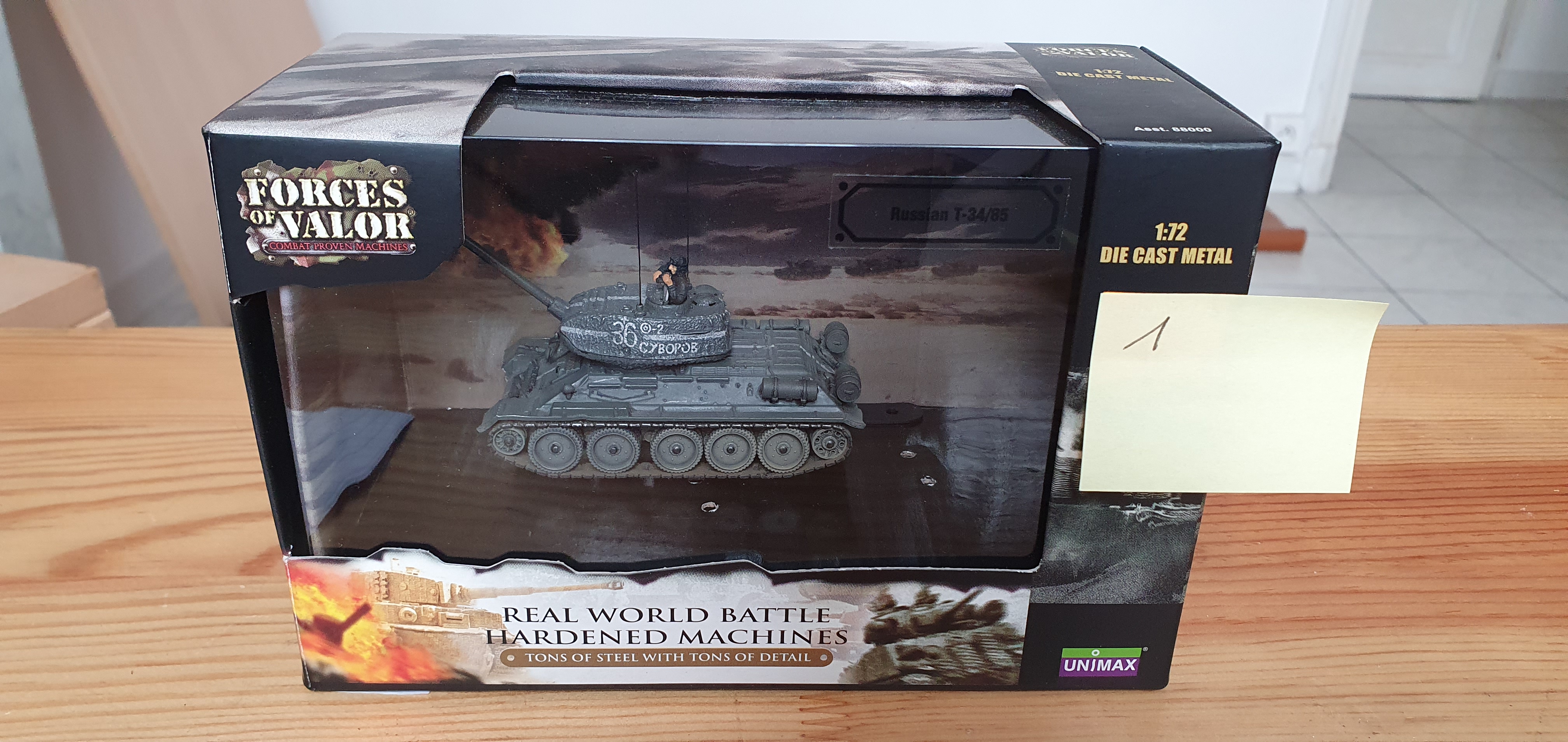 Russian T-34/85 – Forces Of Valor – Unimax 1:72