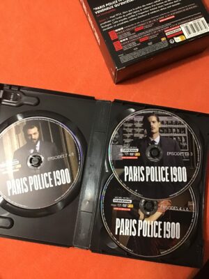 PARIS POLICE 1900 1905/ SÉRIE TV/  INTÉGRALE des 2 SAISONS (14 épisodes de 60 minutes) en 5 DVD/ STUDIOCANAL 2023