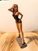 Figurine Manara / Linda / UE / 807 Figurine Manara / Linda / UE / 807
