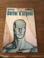 dessin: MOEBIUS/ Scénario: Stan LEE/ SURFER D’ARGENT/ Éditions CASTERMAN 1990 dessin: MOEBIUS/ Scénario: Stan LEE/ SURFER D’ARGENT/ Éditions CASTERMAN 1990